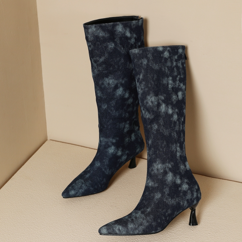 Botas vaqueras azules hasta la - Jeans reseña y precio